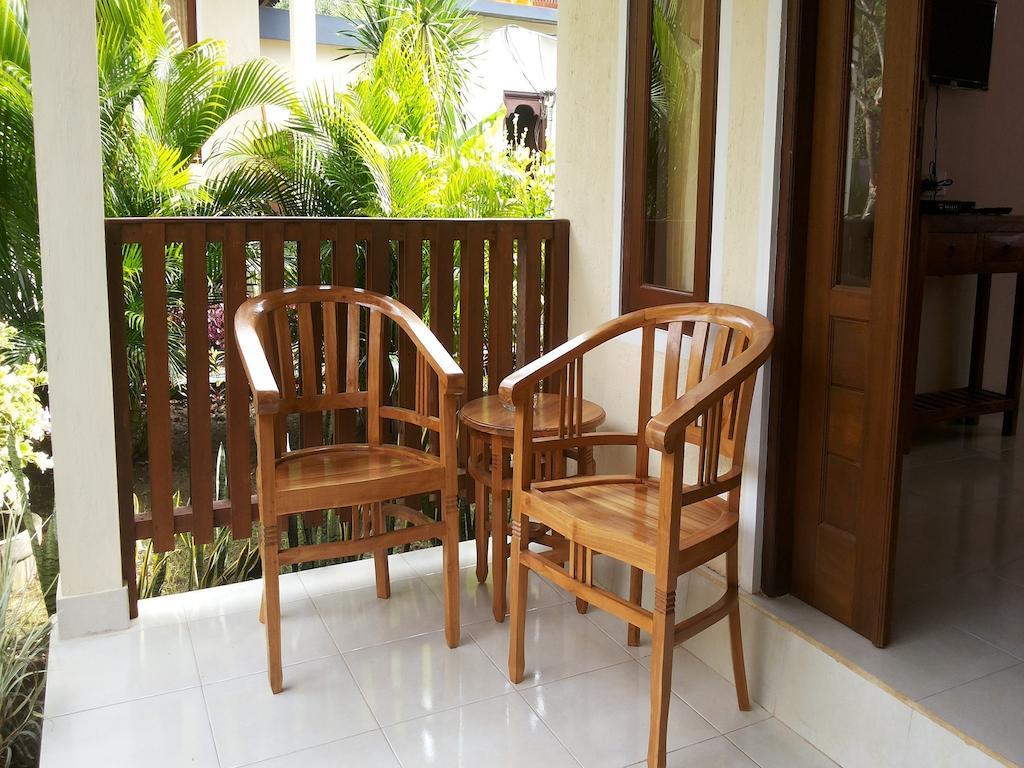 Star East Bungalows Amed Buitenkant foto