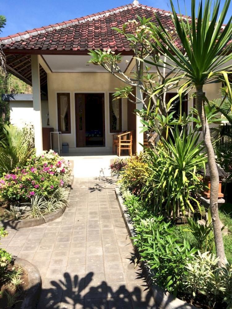 Star East Bungalows Amed Buitenkant foto